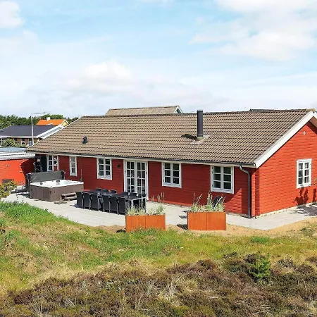 Holiday home 10 Person In *