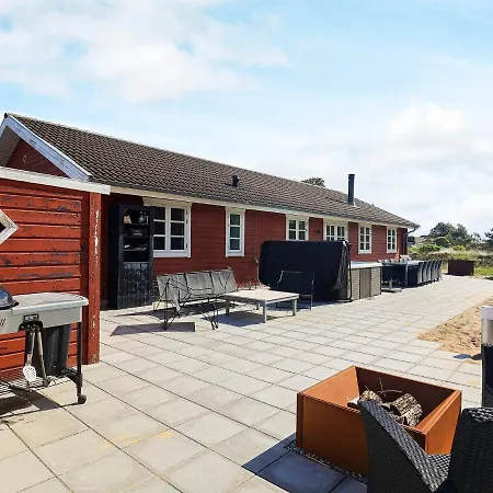 Holiday home 10 Person In *
